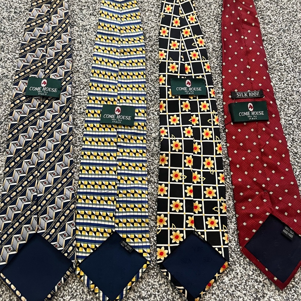 FOUR COME HOUSE TIES 100% SILK